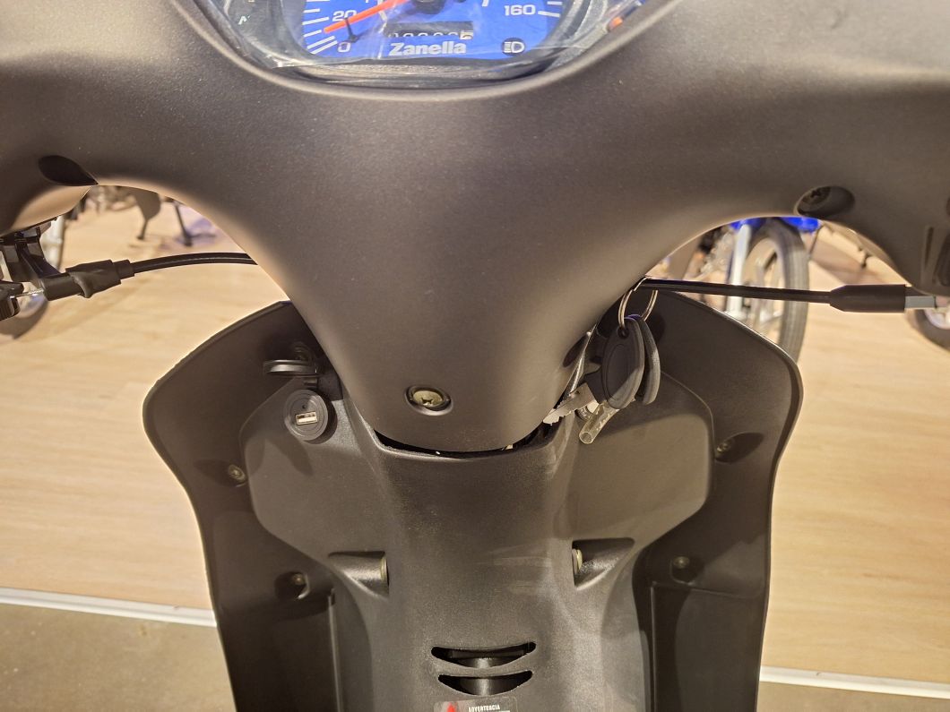 Moto Zanella ZB 110 Base