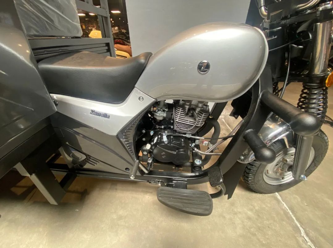 Moto Zanella Z MAX 200 Tricargo 2025