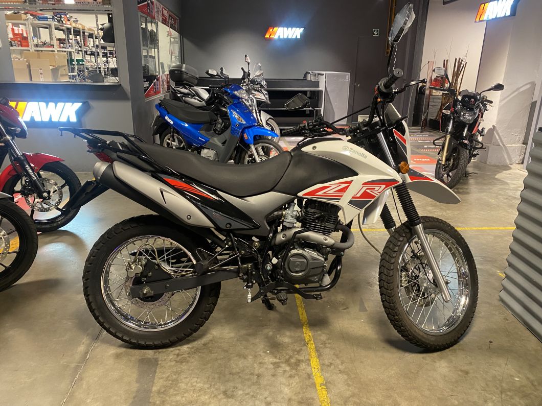 Moto Zanella Zr 150 usado 2022 con 5404km DT