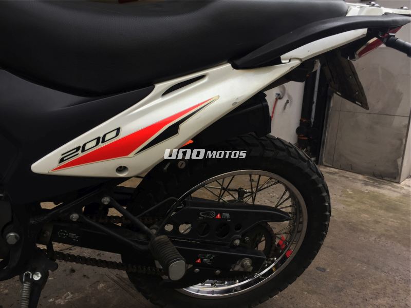 Moto Zanella ZR 200 2013 CON 11900KM, INT 18428