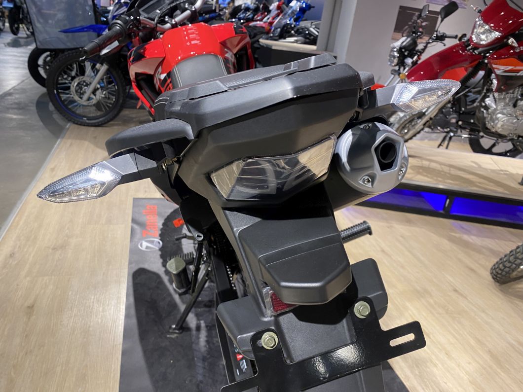 Moto Zanella ZR 250 OHC 2026