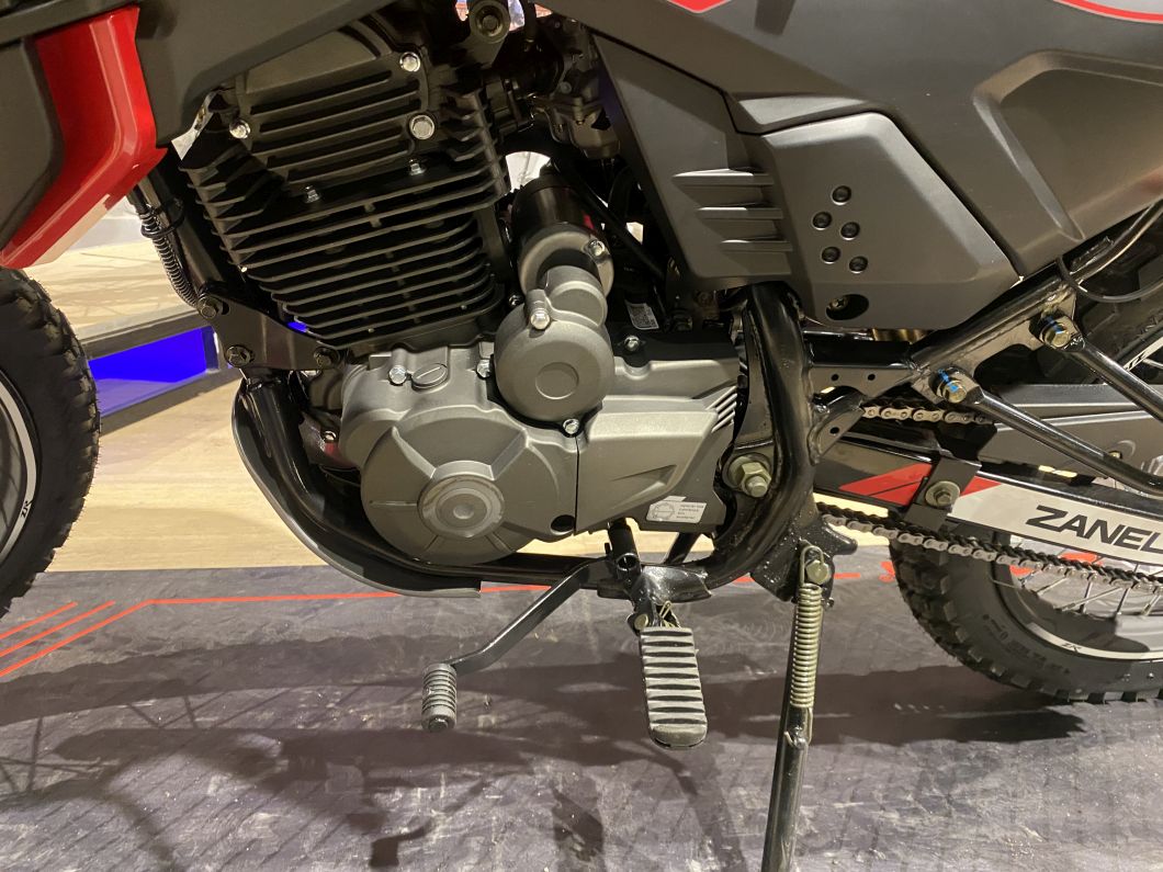 Moto Zanella ZR 250 OHC 2026