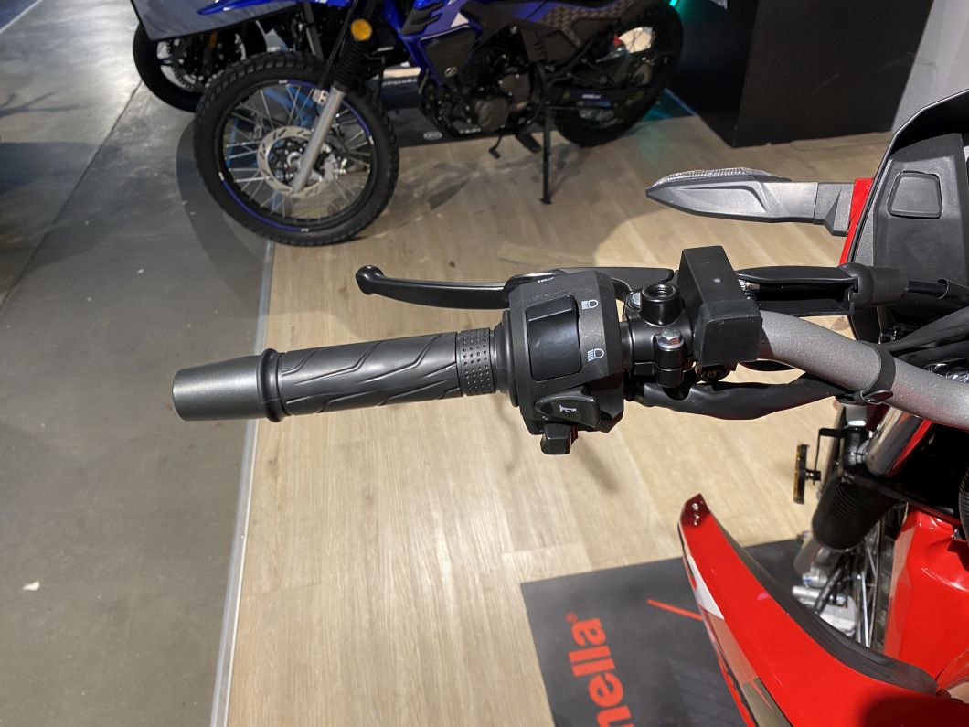 Moto Zanella ZR 250 OHC 2026