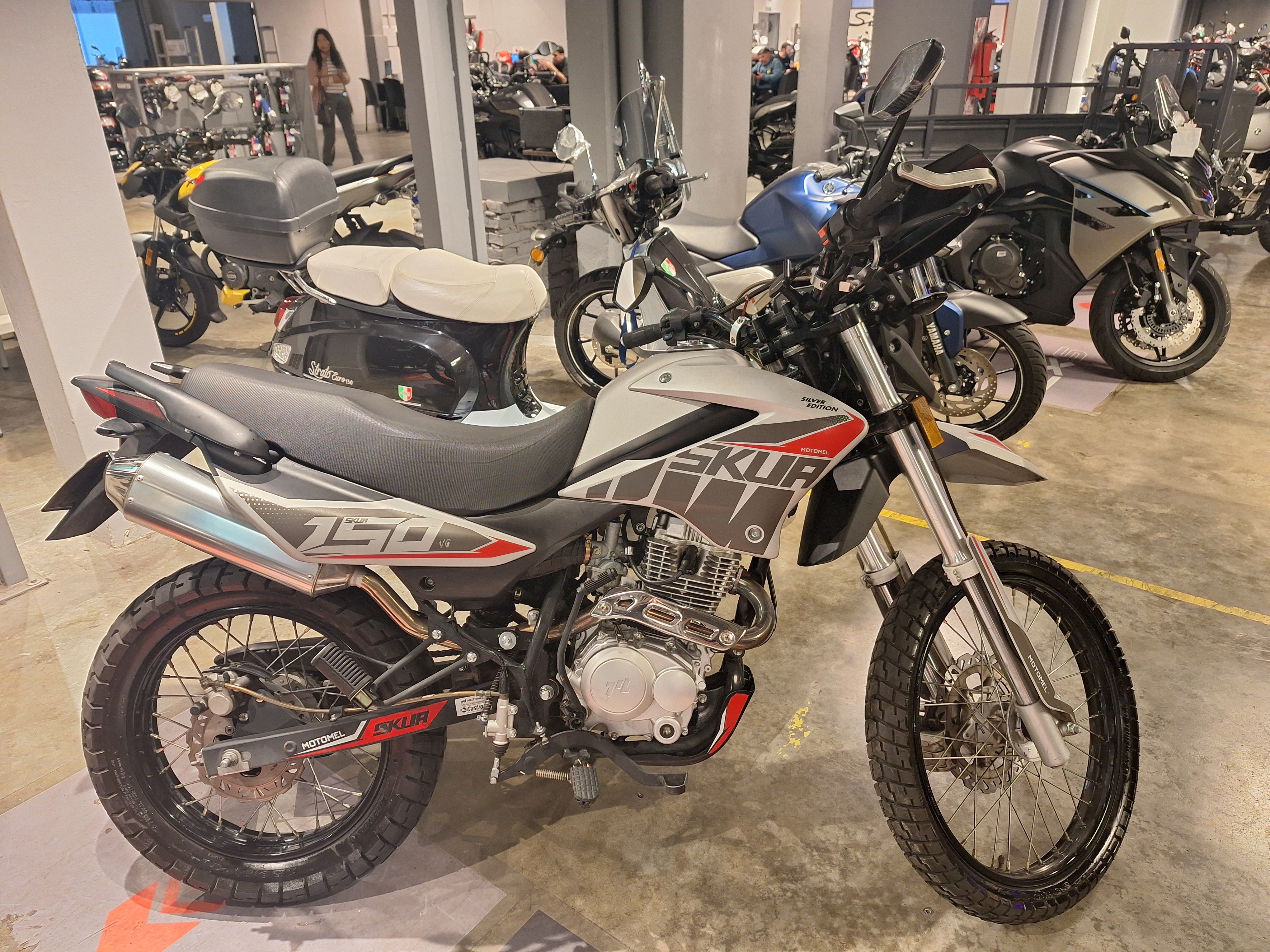 Skua Silver 150 usado 2024 con 11790 km 1M (1) [M3689]