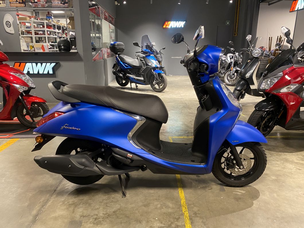 Fascino 125 usado 2023 con 10916 km  (1) [M3833]