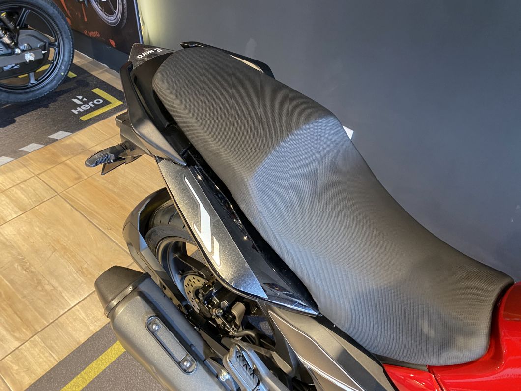 Moto Hero Hunk 150 Xtec 2026