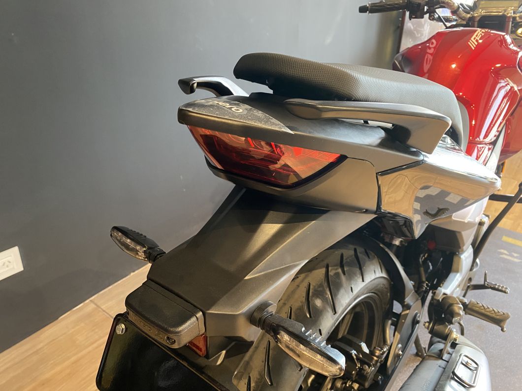 Moto Hero Hunk 150 Xtec 2026