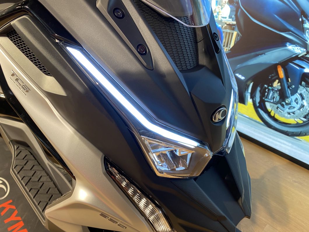 Moto KYMCO 350 DTX