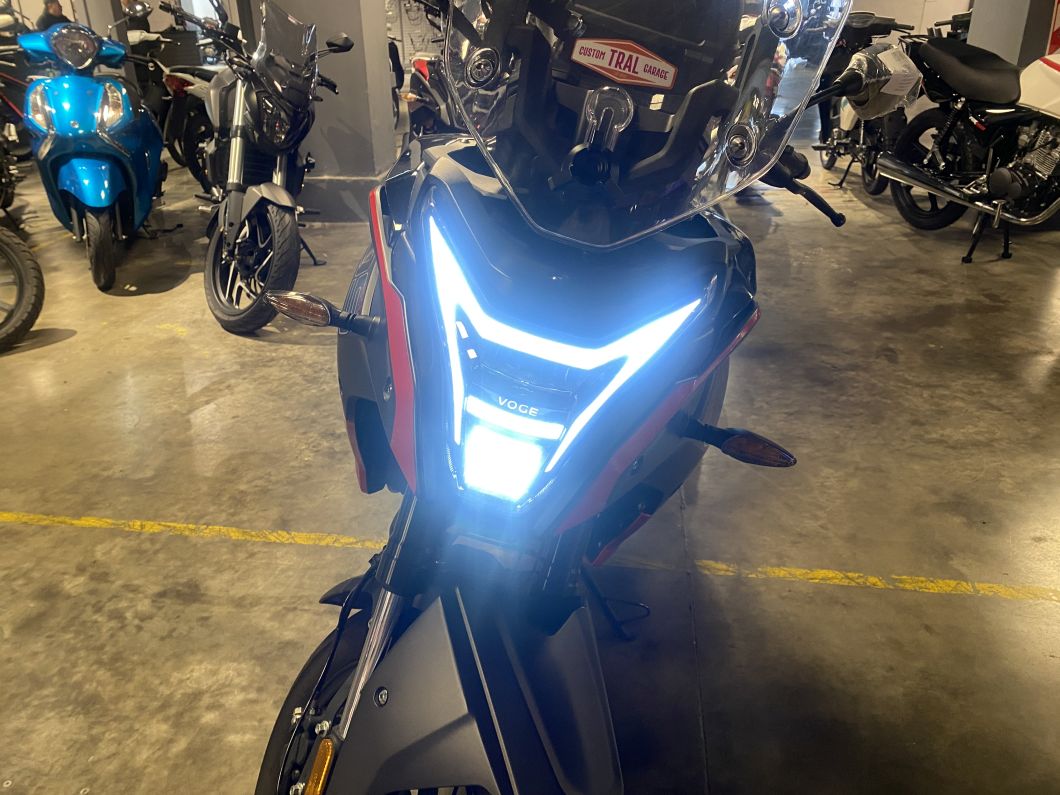 Moto Voge 300 Ds usado 2024 con 6600 km 1M