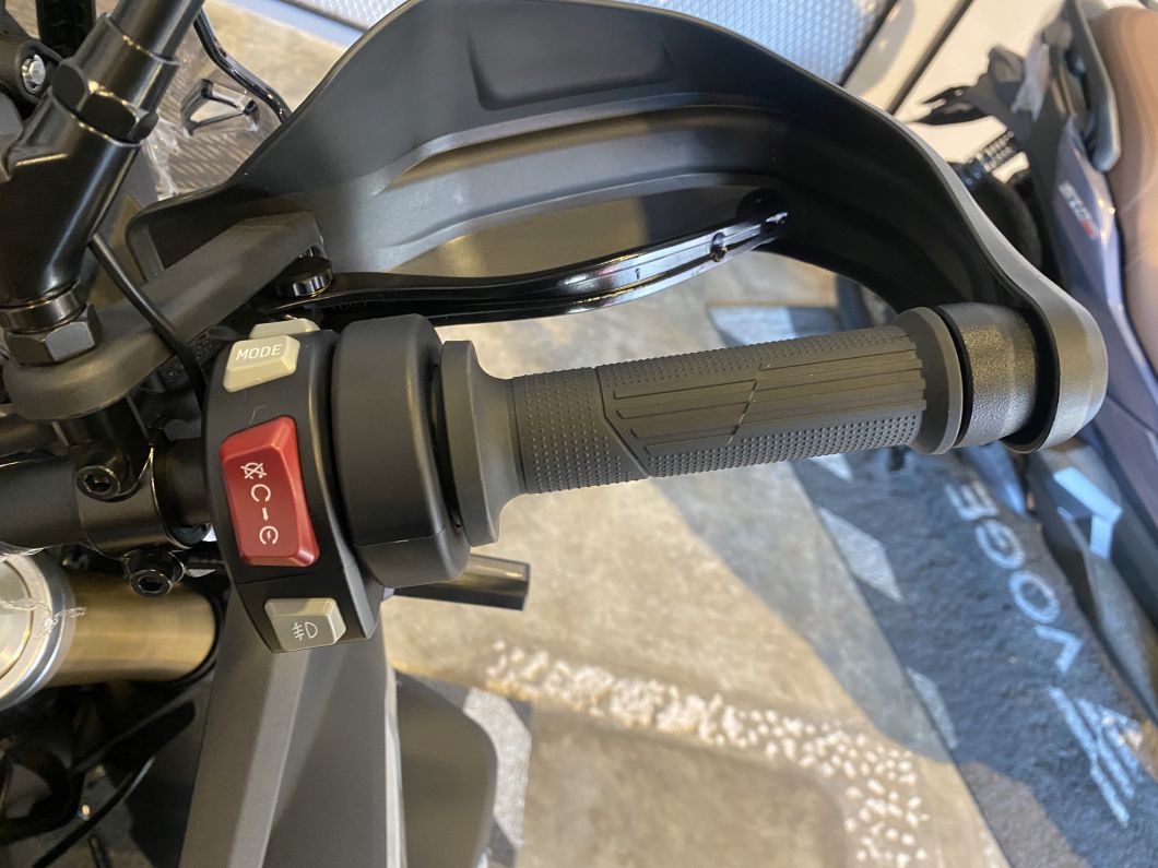 Moto Voge 900 DSX