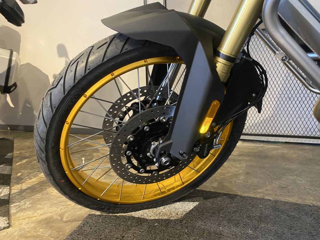 Moto Voge 900 DSX