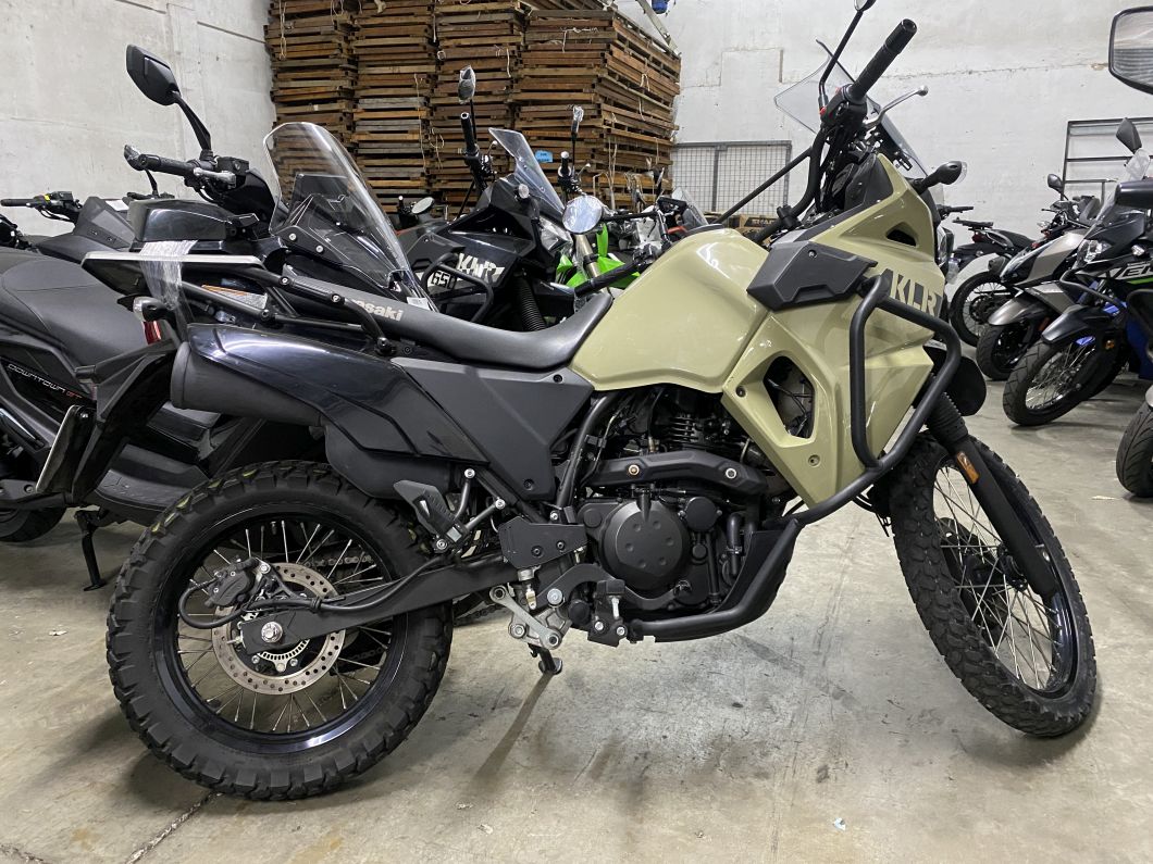 Klr 650 usado 2023 con 2470 km 1M (1) [M4198]