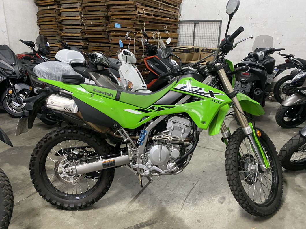 Klx 300 usado 2025 con 880 km 1M (1) [M4199]