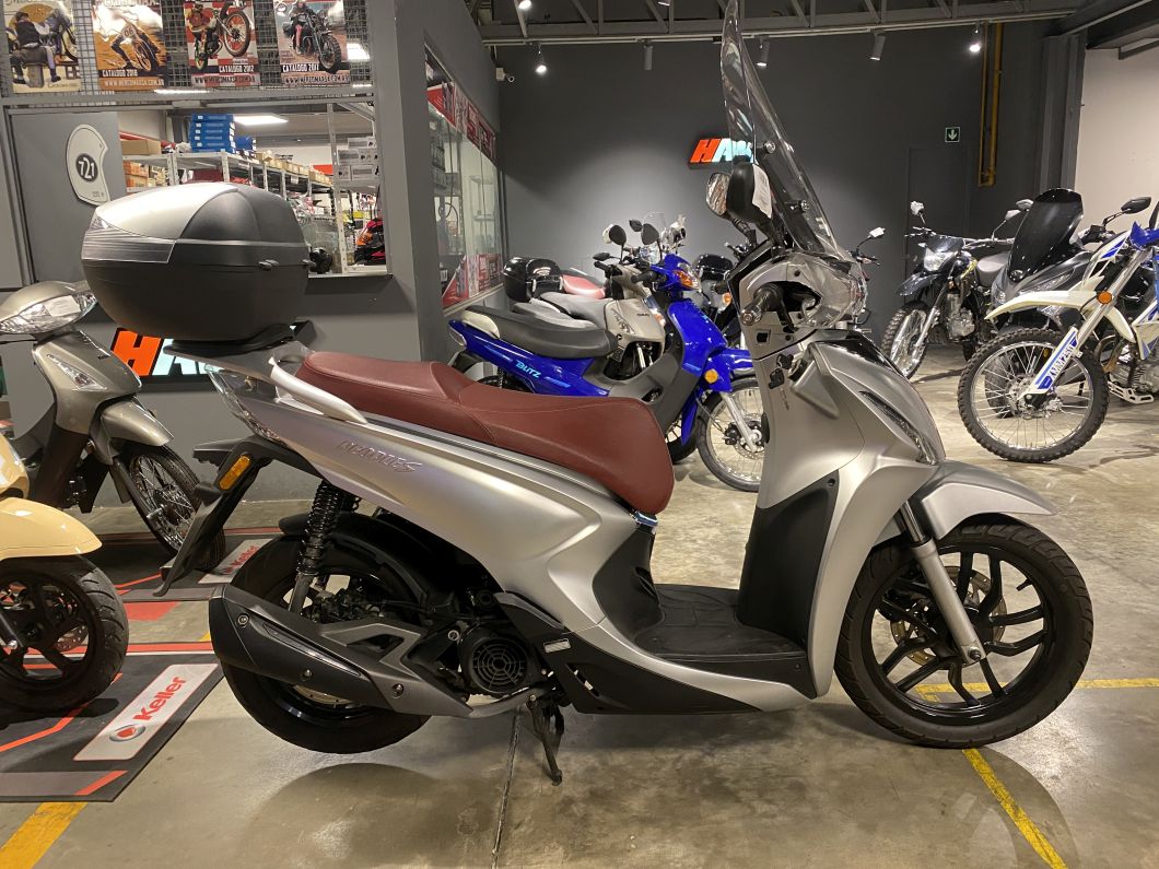 People 150 usado 2024 con 9400 km 1M (1) [M3964]