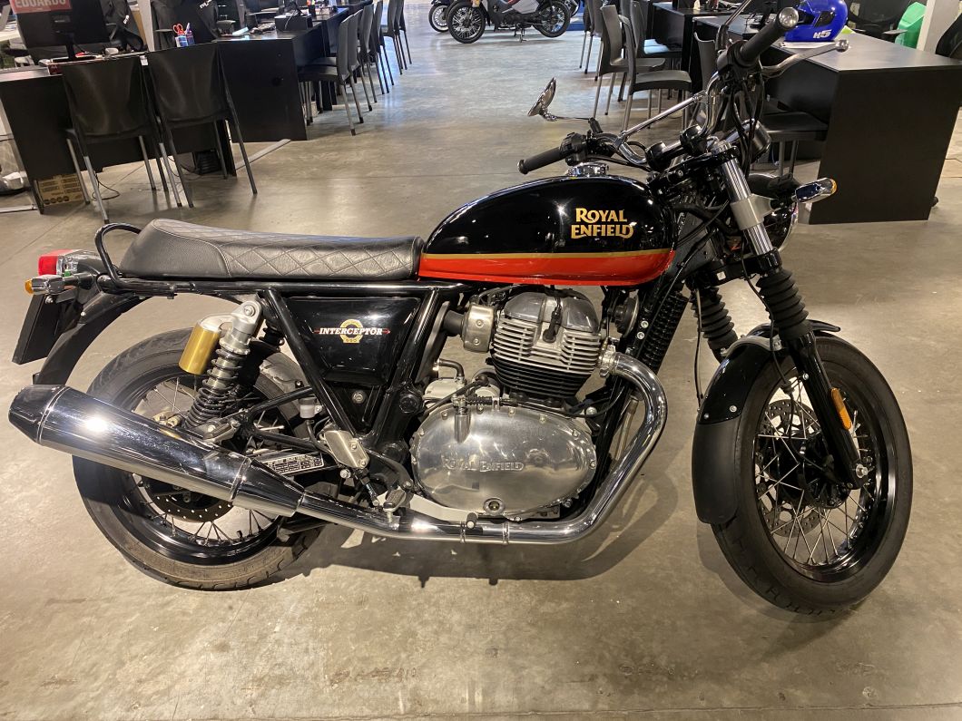 Interceptor 650 usado 2022 con 10000 km 1M (1) [M4213]
