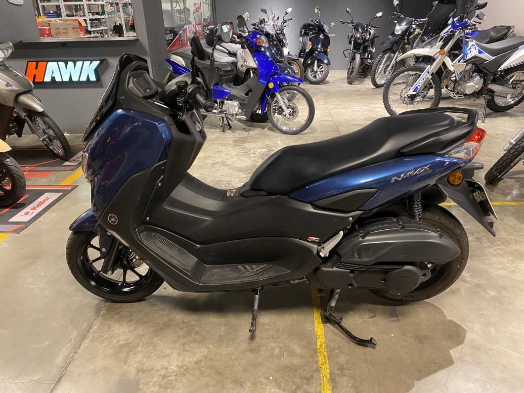 Nmax 155 usado 2024 con 2800 km 1M (1) [M3965]